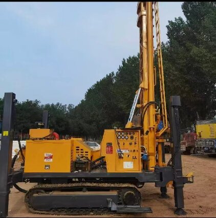 临泉岩石井施工